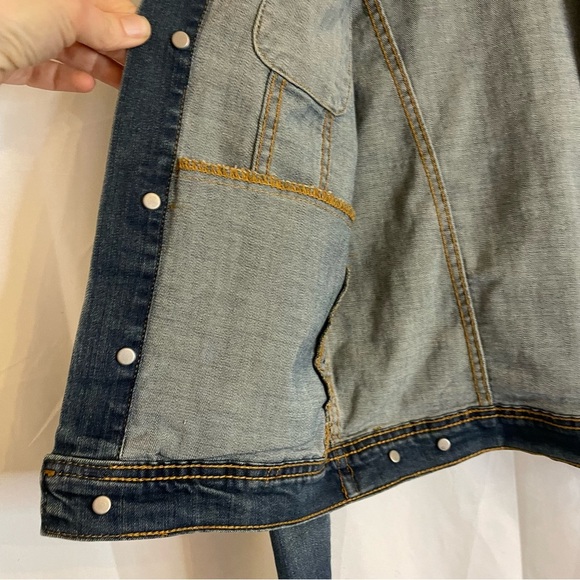 AG ADRIANO GOLDSCHMIED Juniors/Kids Blue Distressed Jean Jacket Size Medium - Picture 4 of 10